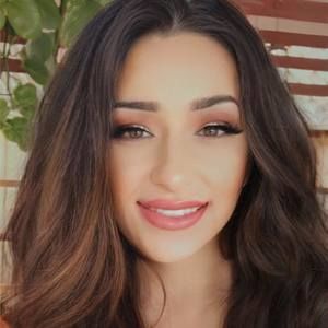 Meet your Posher, Vanessa